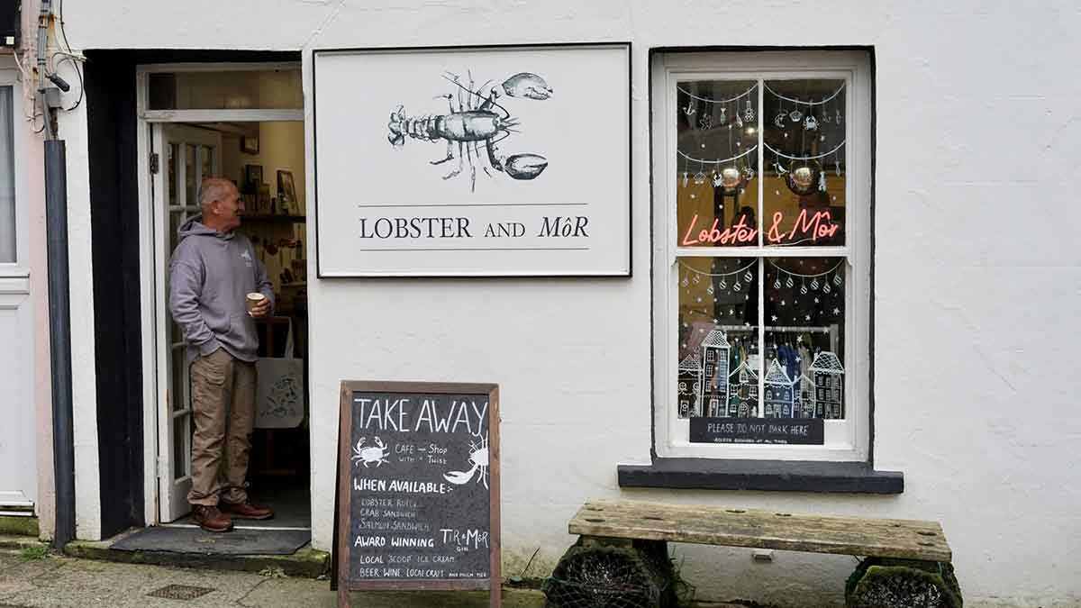 Lobster and Môr exterior