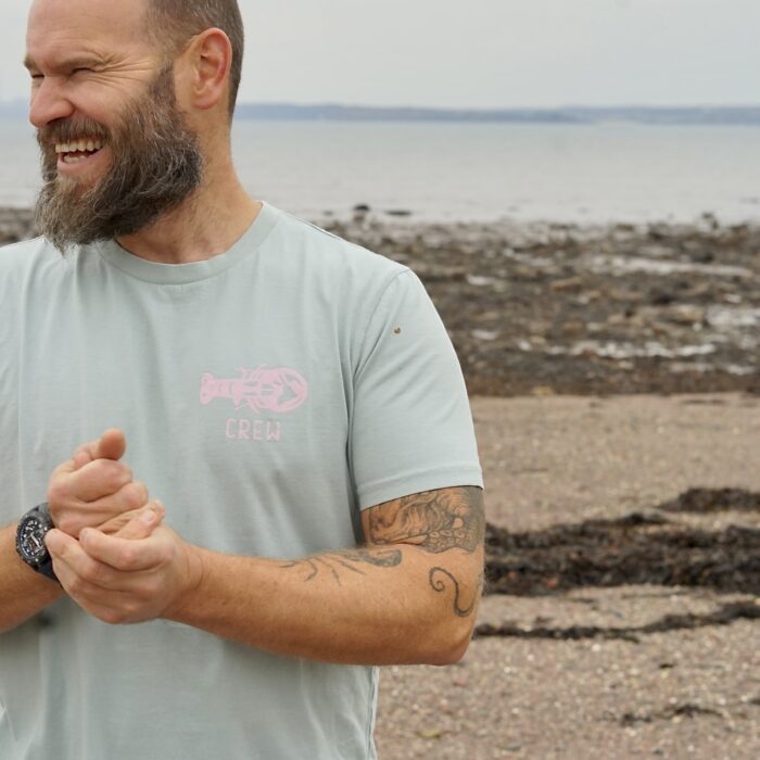 Lobster & Môr 'CREW' T-shirt - Image 6