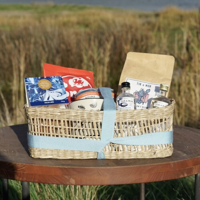 Lobster and Môr Hamper - Image 2